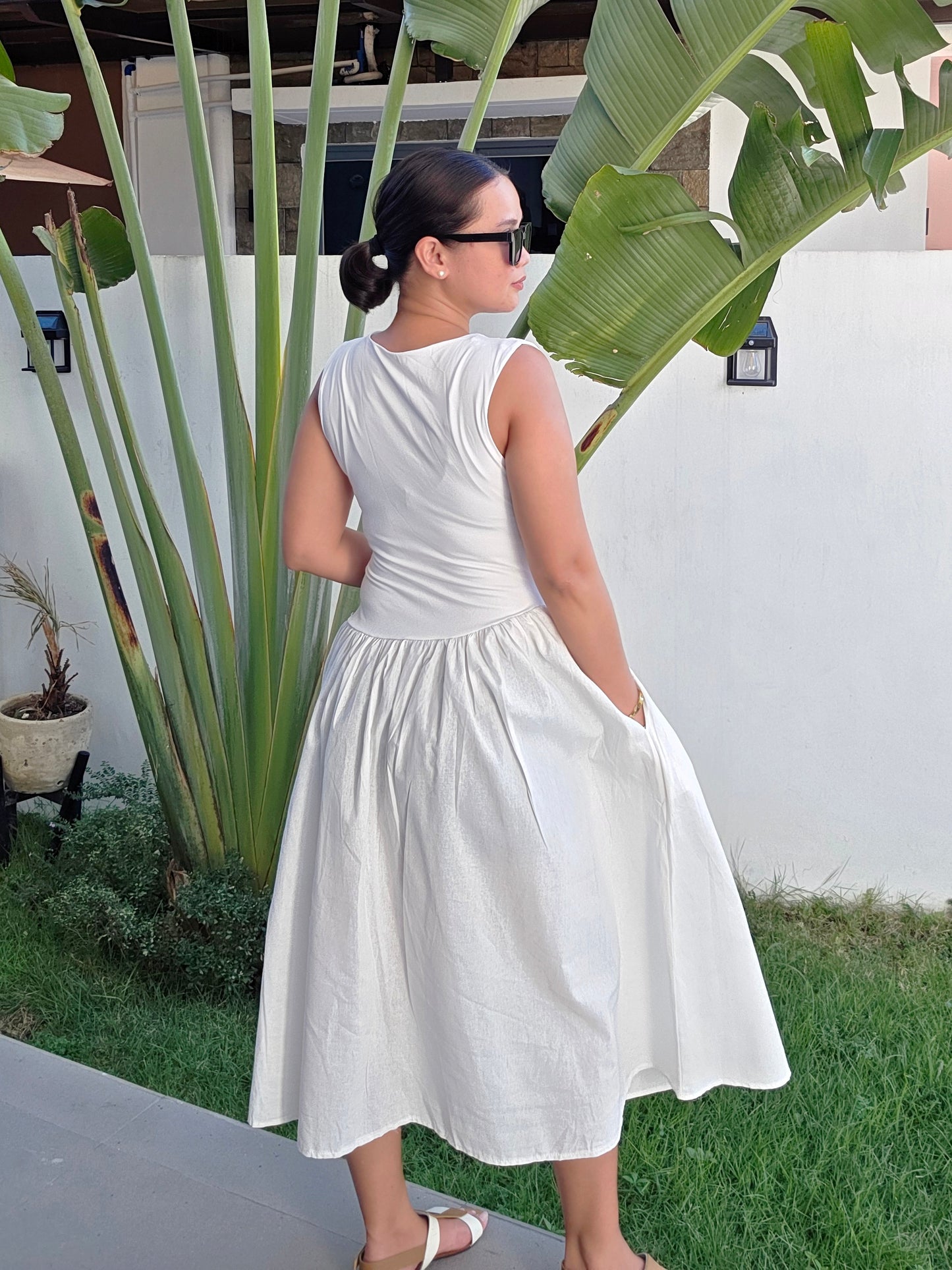 Aurelia Sleeveless Midi Dress