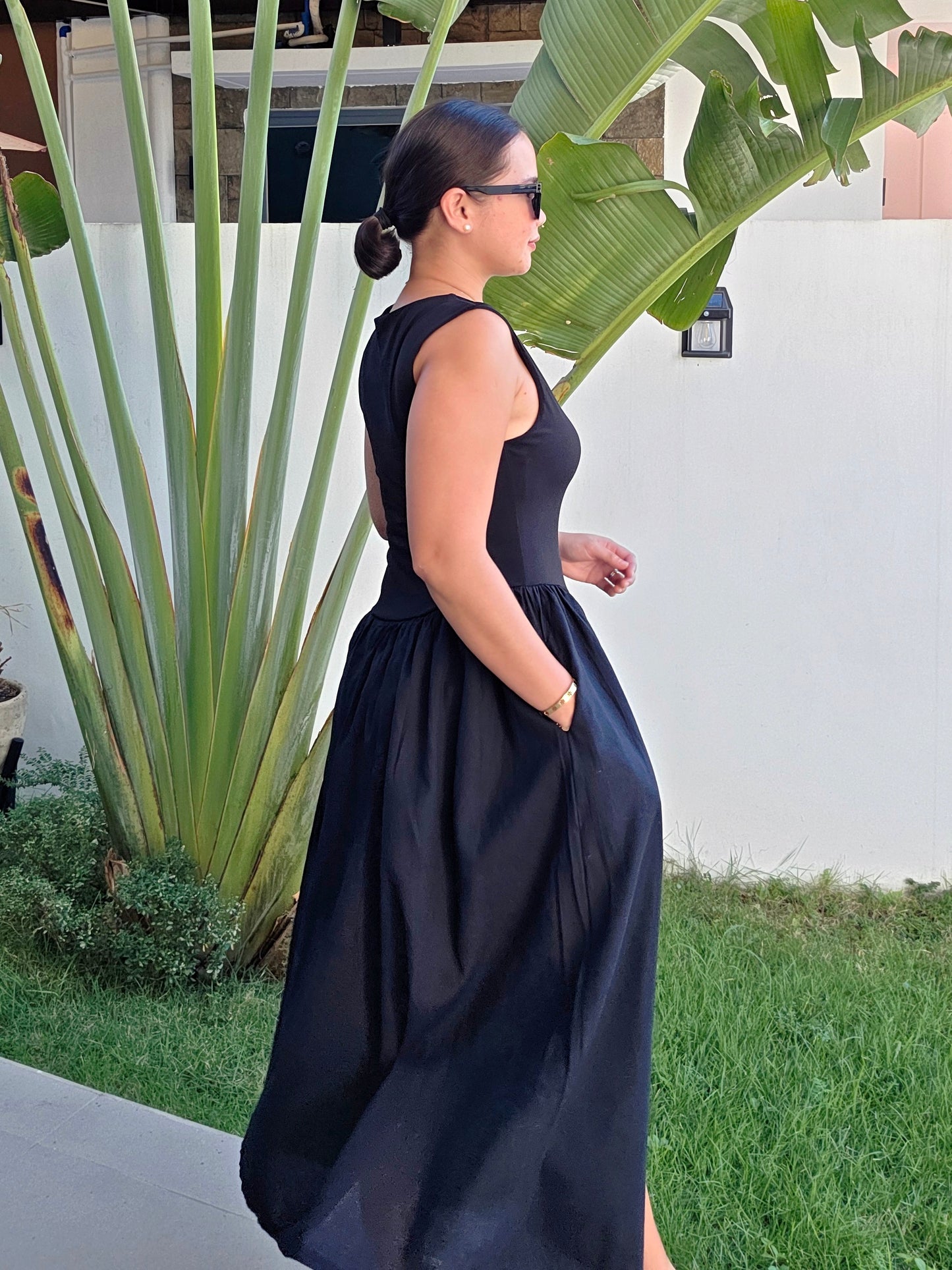Aurelia Sleeveless Midi Dress